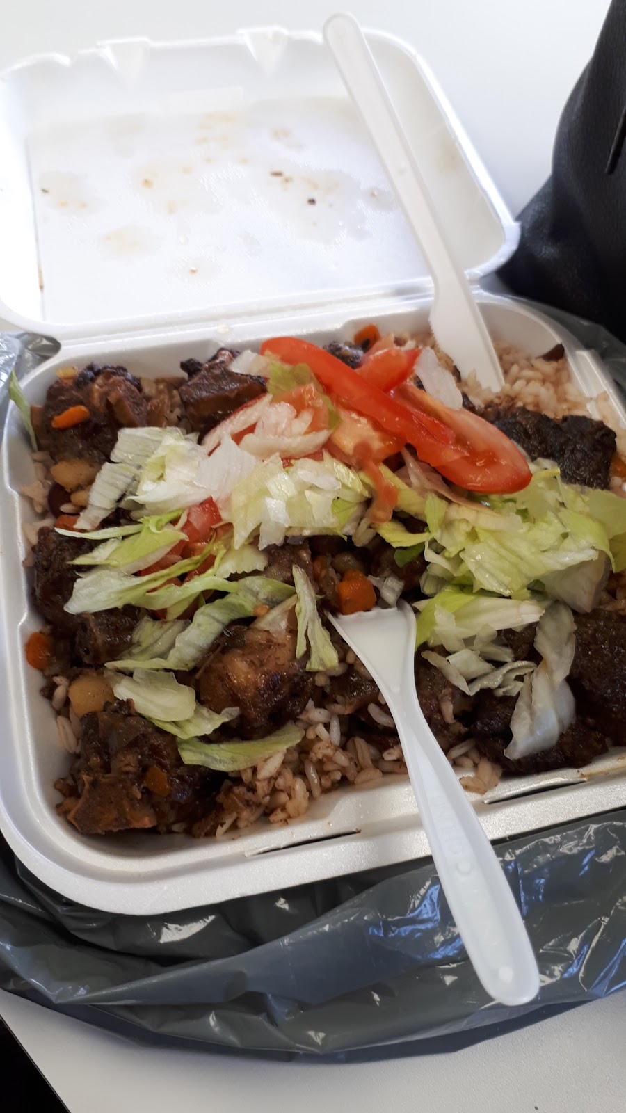 Gramps & Elaine Roti Place Restaurant | 3095 Eglinton Ave E unit 6, Scarborough, ON M1J 1H1, Canada | Phone: (416) 265-7373