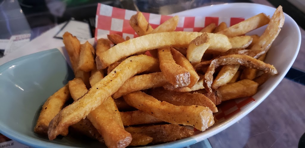 Rivers Restaurant | 42239 Yarrow Central Rd, Chilliwack, BC V2R 5E3, Canada | Phone: (604) 490-6626