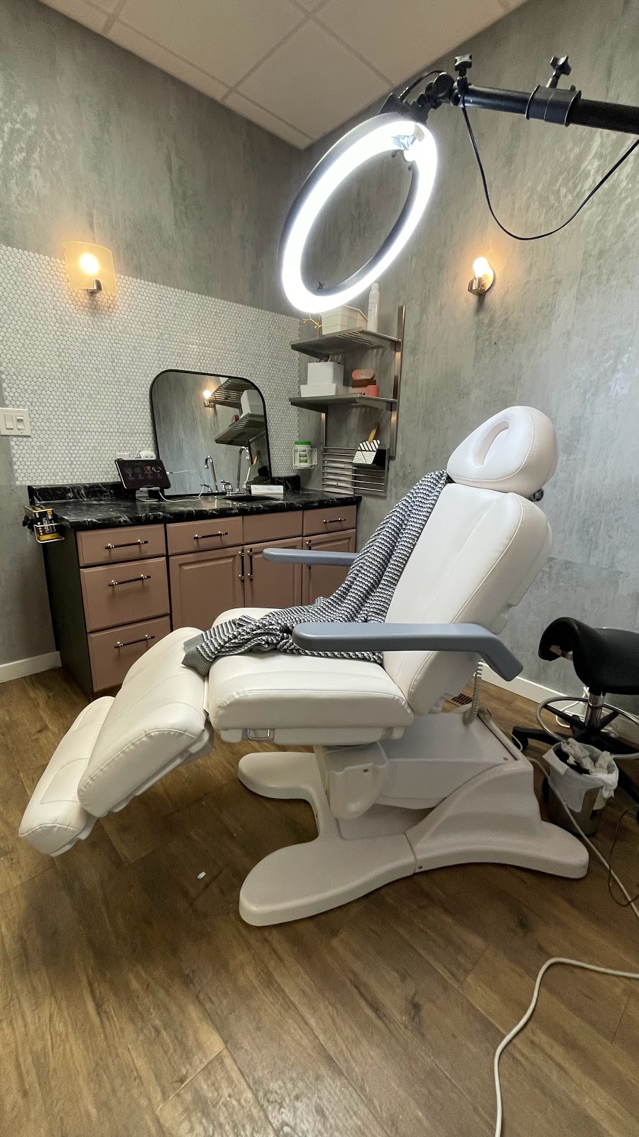 Nikita Maria Beauty Co. | 115 Main St, Grunthal, MB R0A 0R0, Canada | Phone: (204) 371-7322