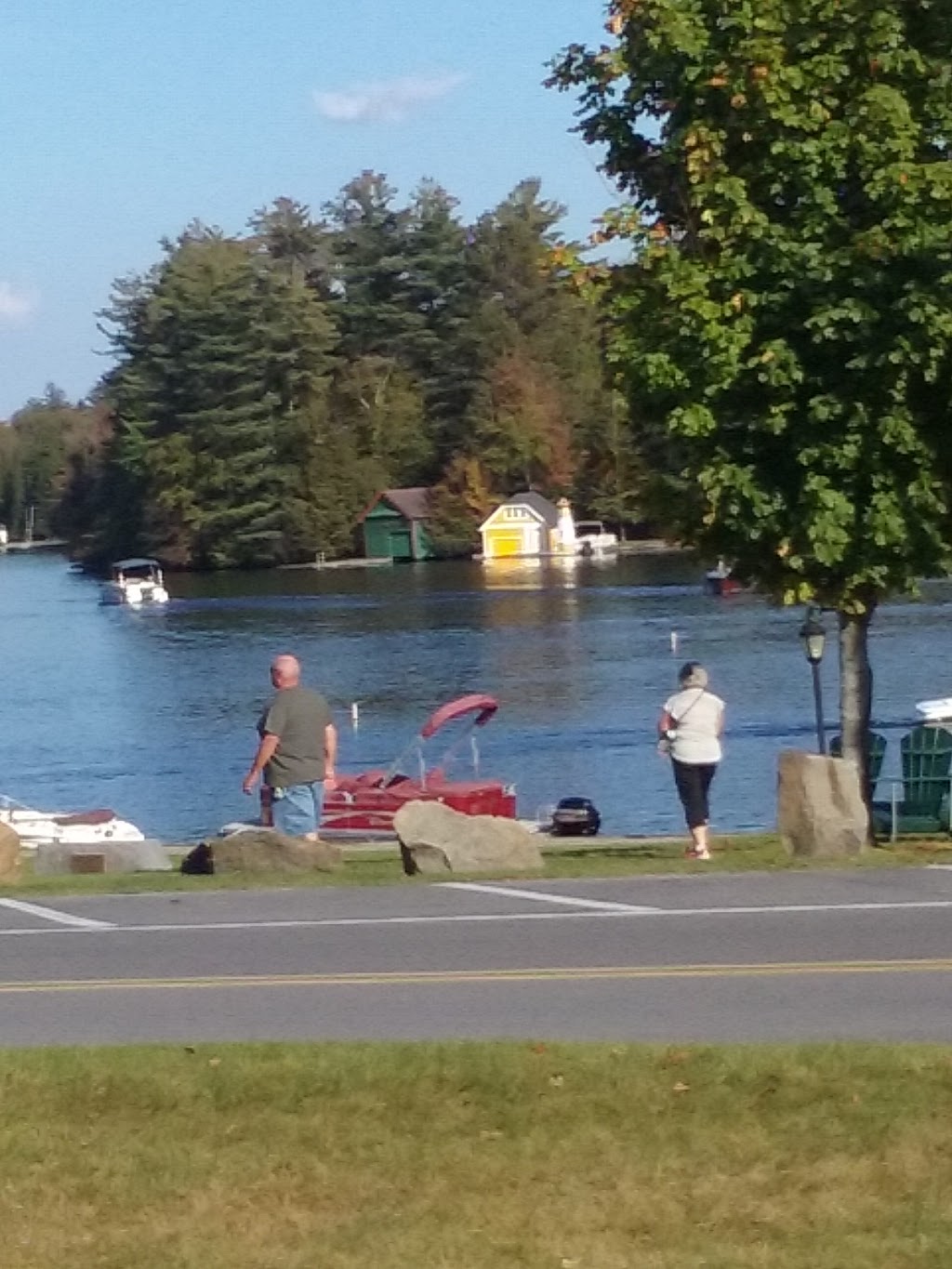 T-Bell Cottage Rentals | 3 Tilley Ln, White Lake, ON K0A 3L0, Canada | Phone: (613) 623-3897