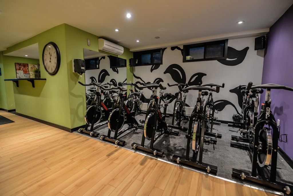 Kinnect Studio | 300 Holland St W #12, Bradford, ON L3Z 1J2, Canada | Phone: (905) 551-2456
