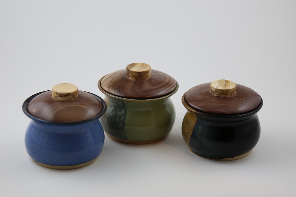 Rosemary Jenkins Pottery | 2144 Regional Road # 3, Enniskillen, ON L0B 1J0, Canada | Phone: (905) 410-1035