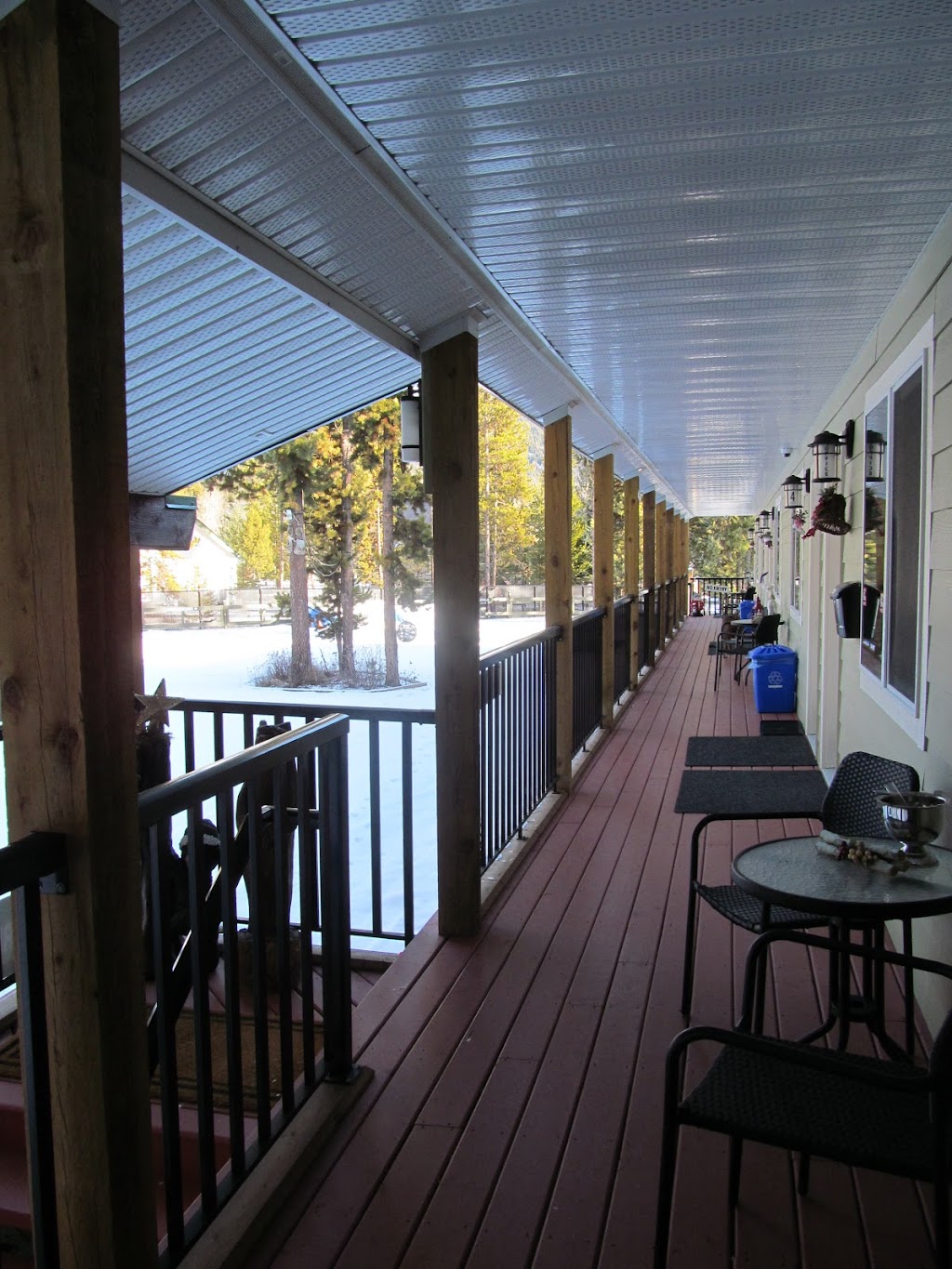 Manning Eastgate Motel | 4889 BC-3, Manning Park, BC V0X 1R0, Canada | Phone: (604) 392-1001