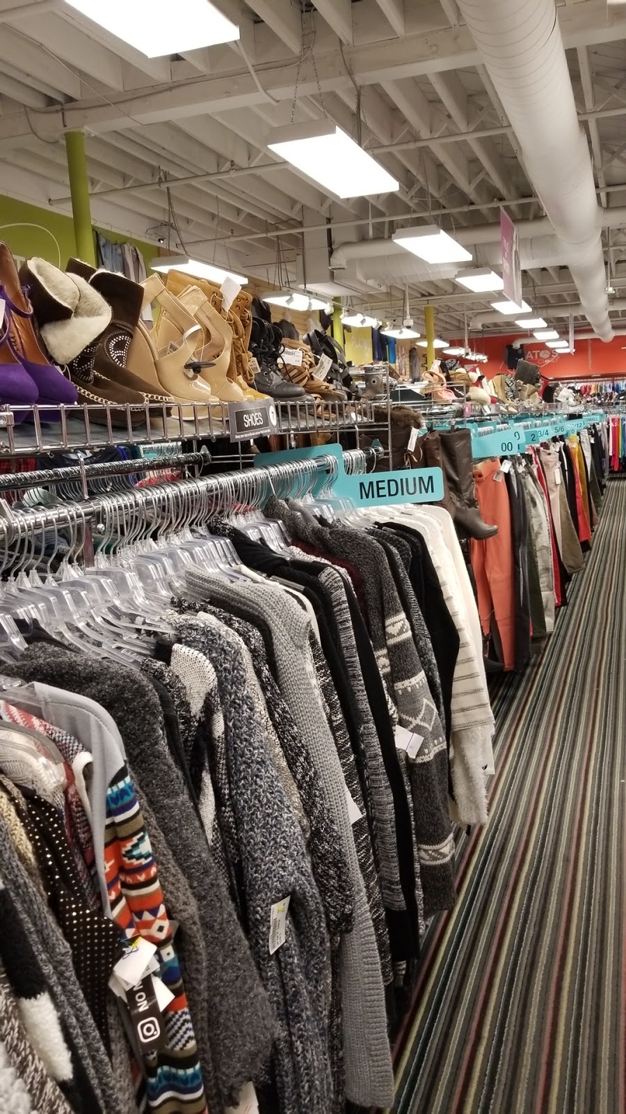 Platos Closet Winnipeg East | A-1094 Nairn Ave, Winnipeg, MB R2L 0Y4, Canada | Phone: (204) 669-1043