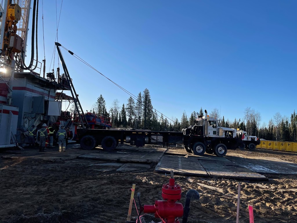 Chinook Oilfield Hauling Ltd. - 4816 57 Ave Bay 1, 2, Eckville, AB T0M ...