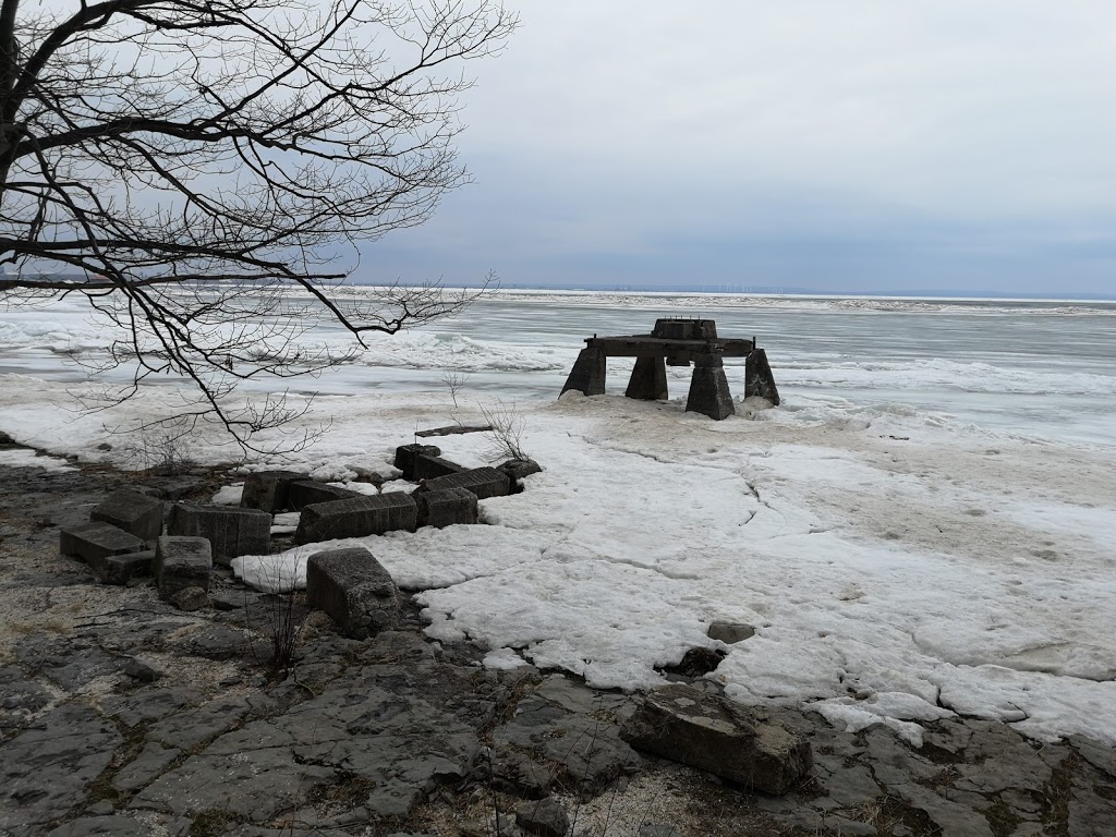 Waverly Beach Park | 271 Helena St, Fort Erie, ON L2A 5Z7, Canada