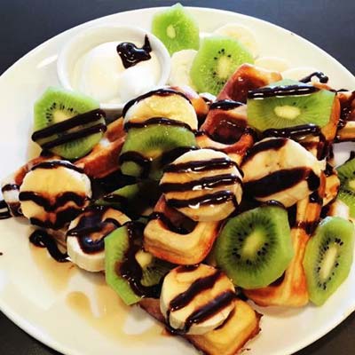 Restaurant St-Sauveur | 411 Rue Principale, Saint-Sauveur, QC J0R 1R4, Canada | Phone: (450) 744-1535