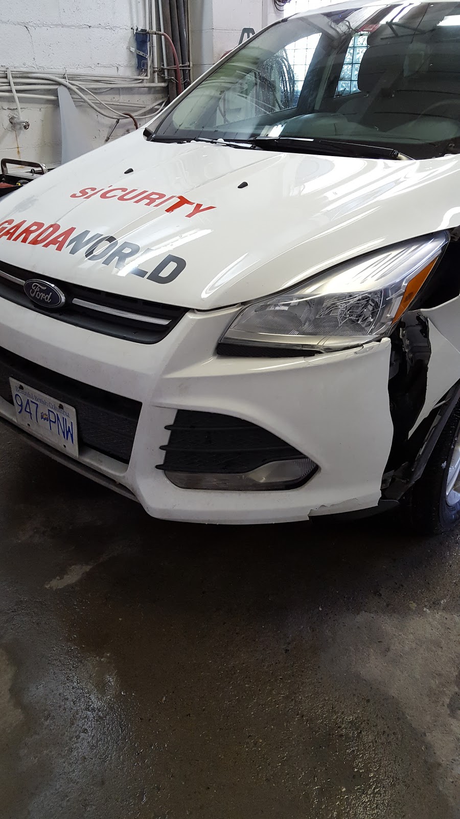 Stavros Auto Body Ltd. | 3814 Main St, Vancouver, BC V5V 3N9, Canada | Phone: (604) 876-2424