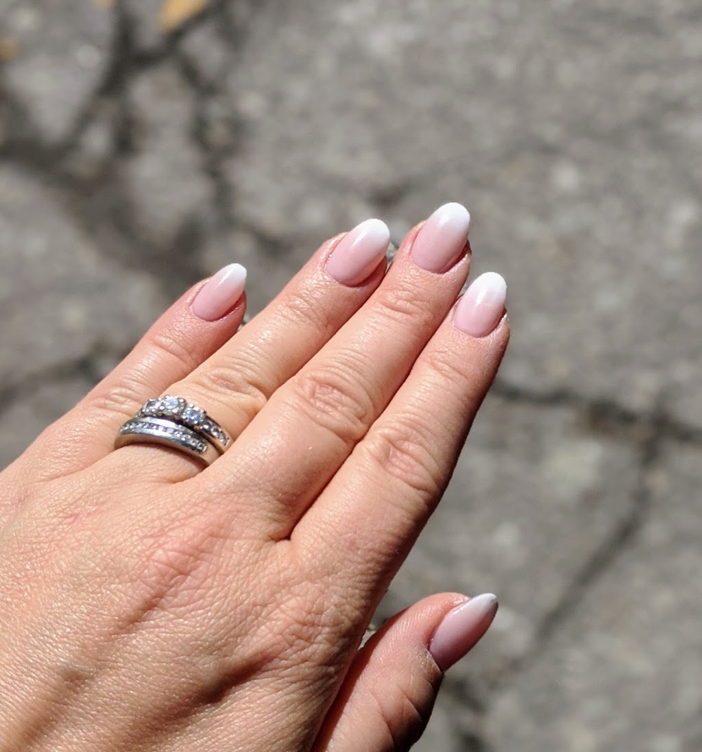 Hollywood Nails & Waxing | 4648 Yonge St, North York, ON M2N 5M1, Canada | Phone: (416) 223-1234