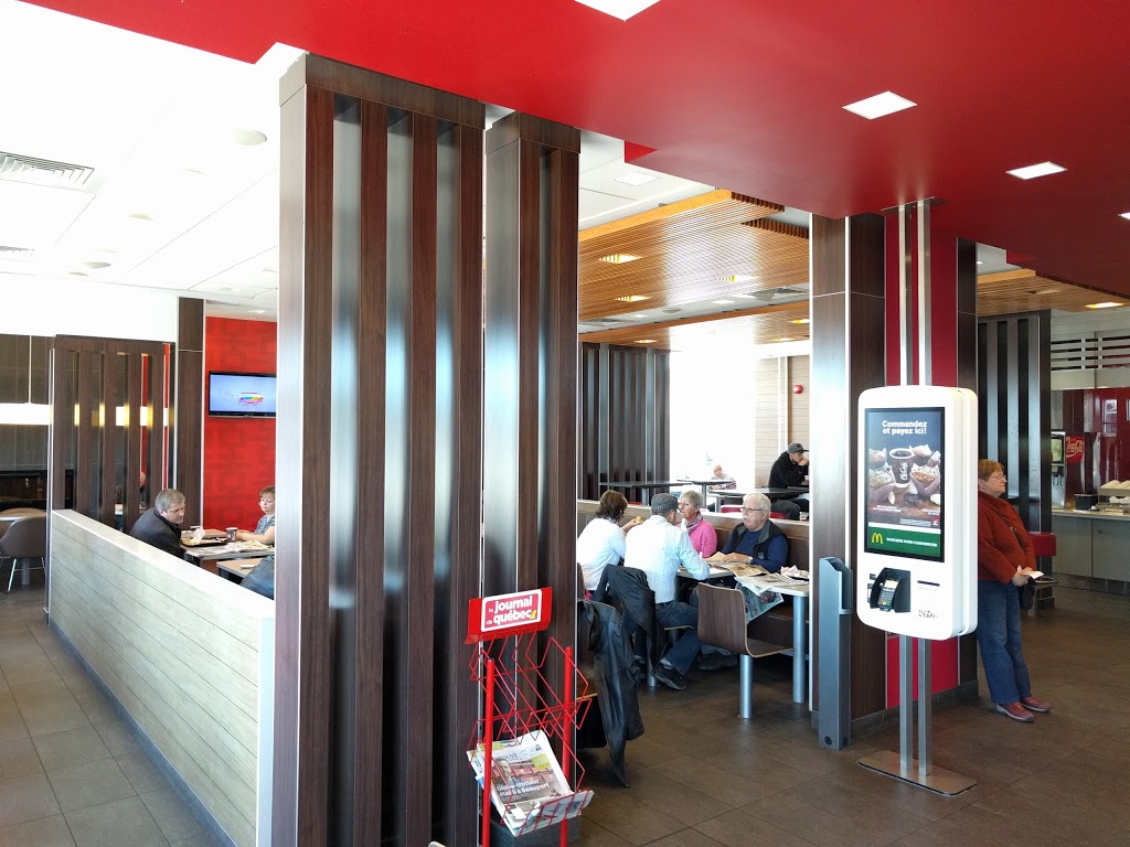 McDonalds | 724 Rue Cambronne, Québec, QC G1E 7H4, Canada | Phone: (418) 667-4949