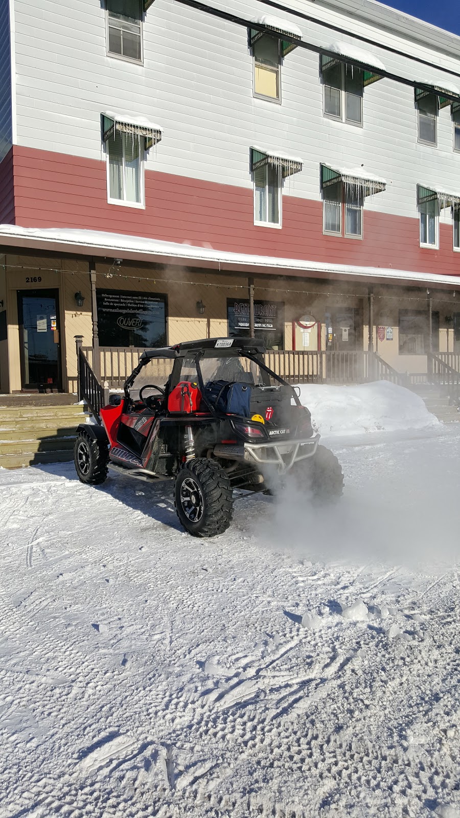 LAuberge de la Vieille Gare | 2169 Chemin du Tour du Lac, Nominingue, QC J0W 1R0, Canada | Phone: (819) 278-3939