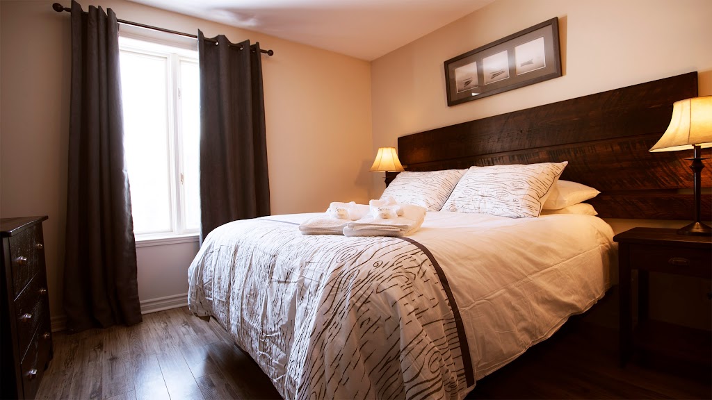 Club Privilege Mont Tremblant | 2140 Chem. du Village, Mont-Tremblant, QC J8E 1K4, Canada | Phone: (819) 425-9818