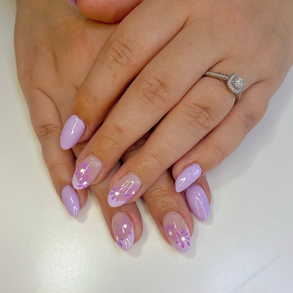 Nails By Bloom | 3180 Chem. de Chambly, Longueuil, QC J4L 1N6, Canada | Phone: (438) 939-2025