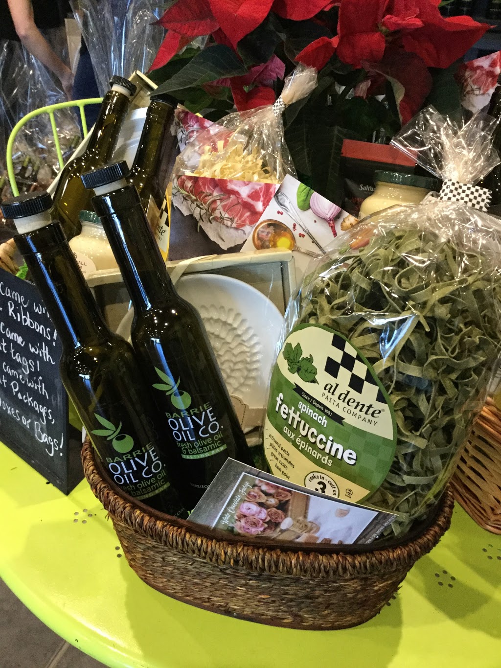 Newmarket Olive Oil Co | Market & Co, 17600 Yonge St, Newmarket, ON L3Y 4Z1, Canada | Phone: (905) 235-7645