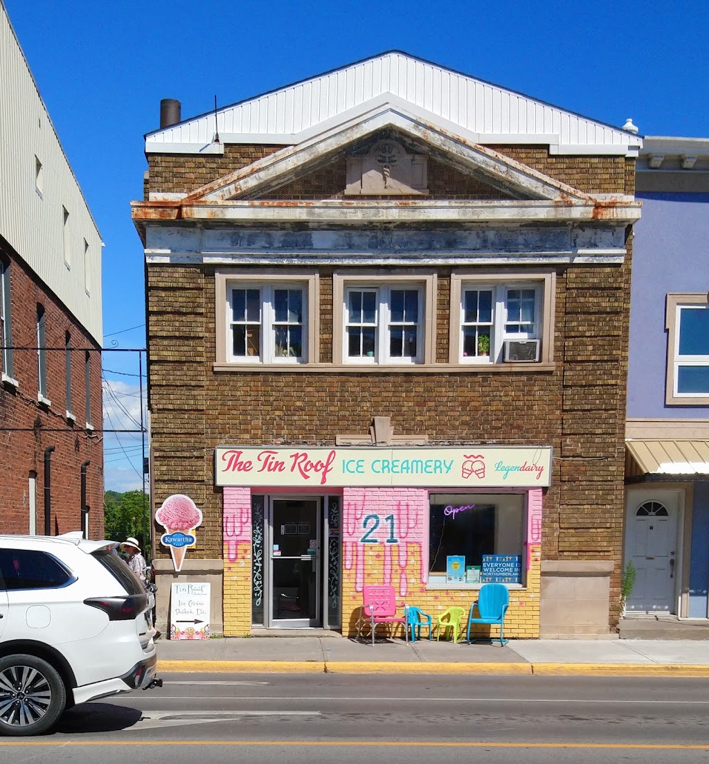 Tin Roof Dairy Bar | 21 Prince Edward St, Brighton, ON K0K 1H0, Canada | Phone: (613) 967-7663