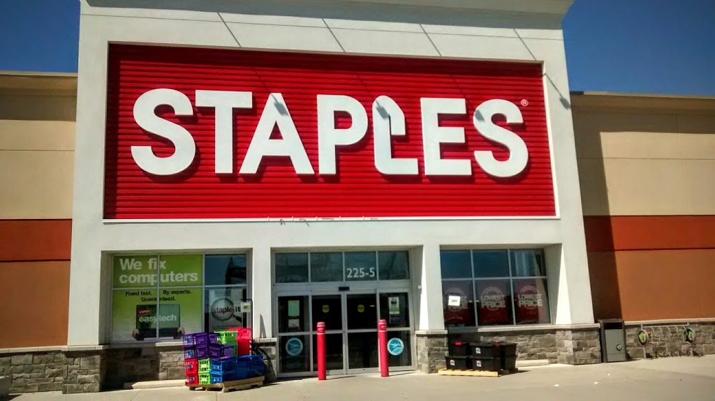 Staples | 5-225 The Boardwalk, Kitchener, ON N2N 0B1, Canada | Phone: (519) 579-1614