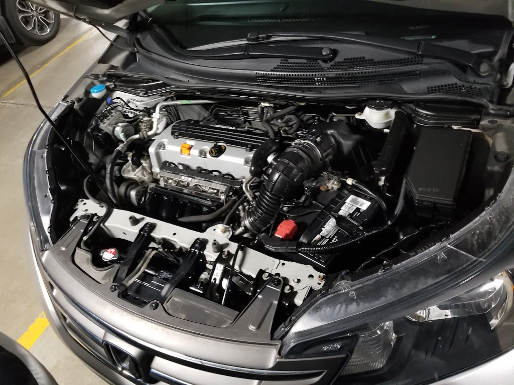 Lave-Auto Thimens | 1950 Rue Lucien-Thimens, Saint-Laurent, QC H4R 1L1, Canada | Phone: (514) 331-6661