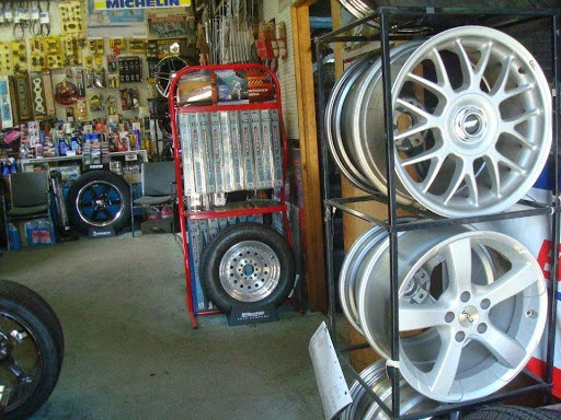 Tireland Performance Centre Ltd. | 300 Esplanade E, North Vancouver, BC V7L 1A4, Canada | Phone: (604) 980-1578