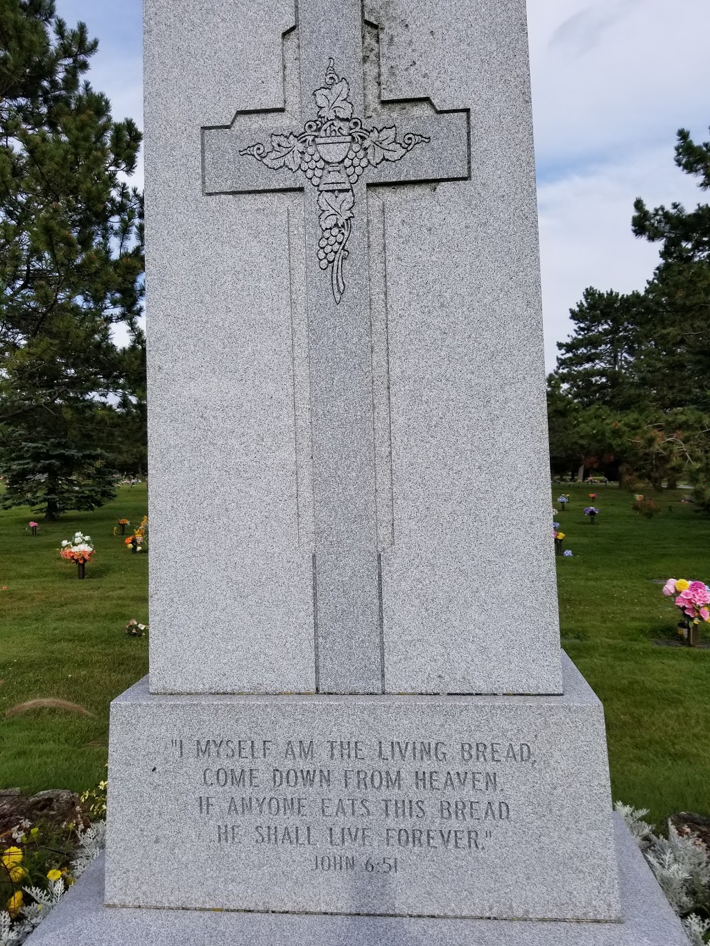 Resurrection Catholic Cemetery | 355 Taunton Rd E, Whitby, ON L1R 3L4, Canada | Phone: (905) 668-8912
