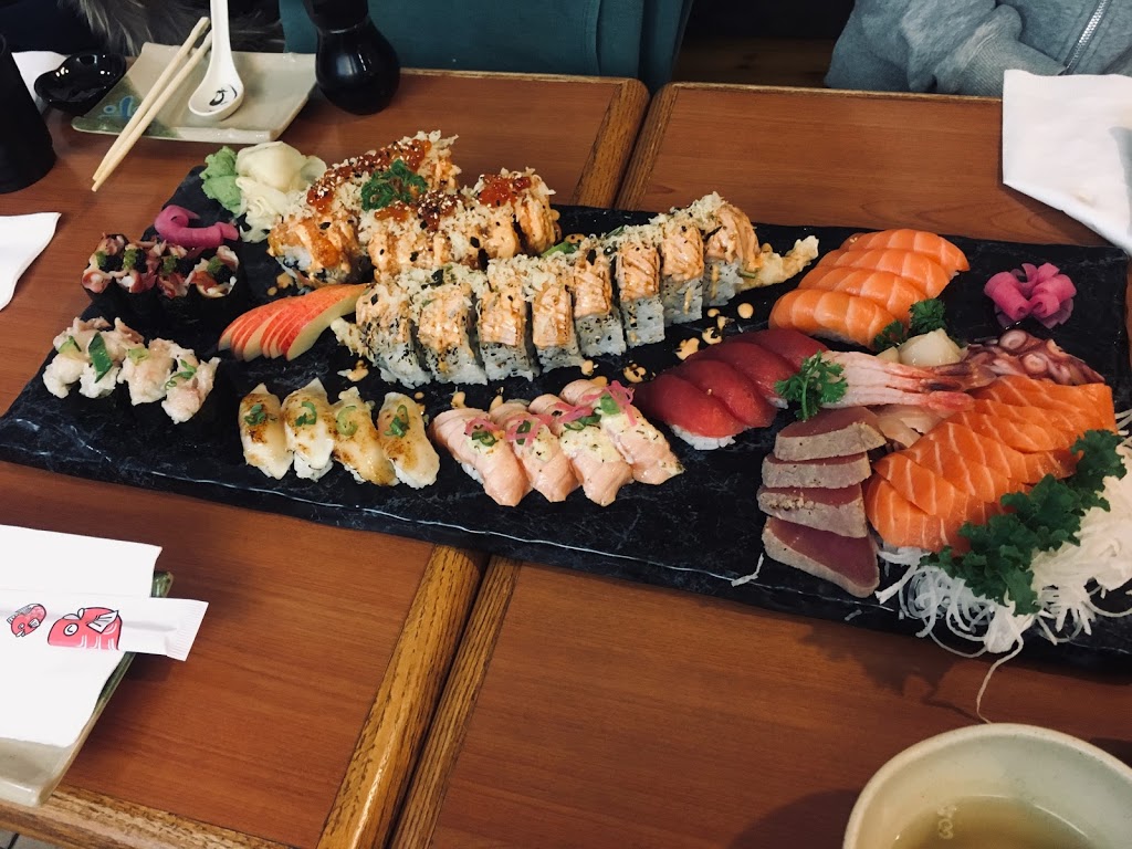 Sapporo Sushi | 330 Hwy 7 #109, Richmond Hill, ON L4B 3P8, Canada | Phone: (905) 882-7877