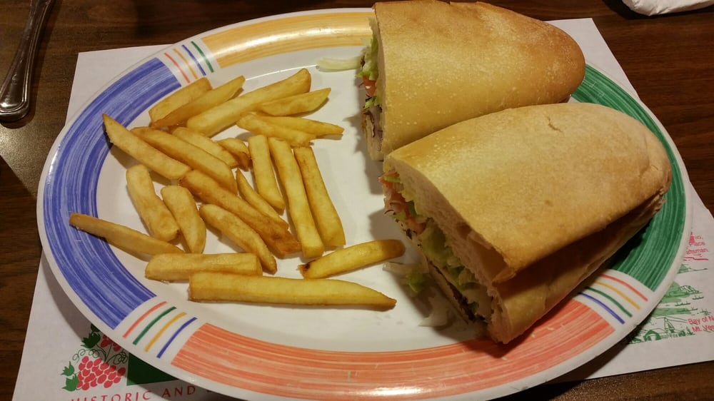Leons Italian Bistro & Pizza | 8890 Porter Rd, Niagara Falls, NY 14304, USA | Phone: (716) 297-3366