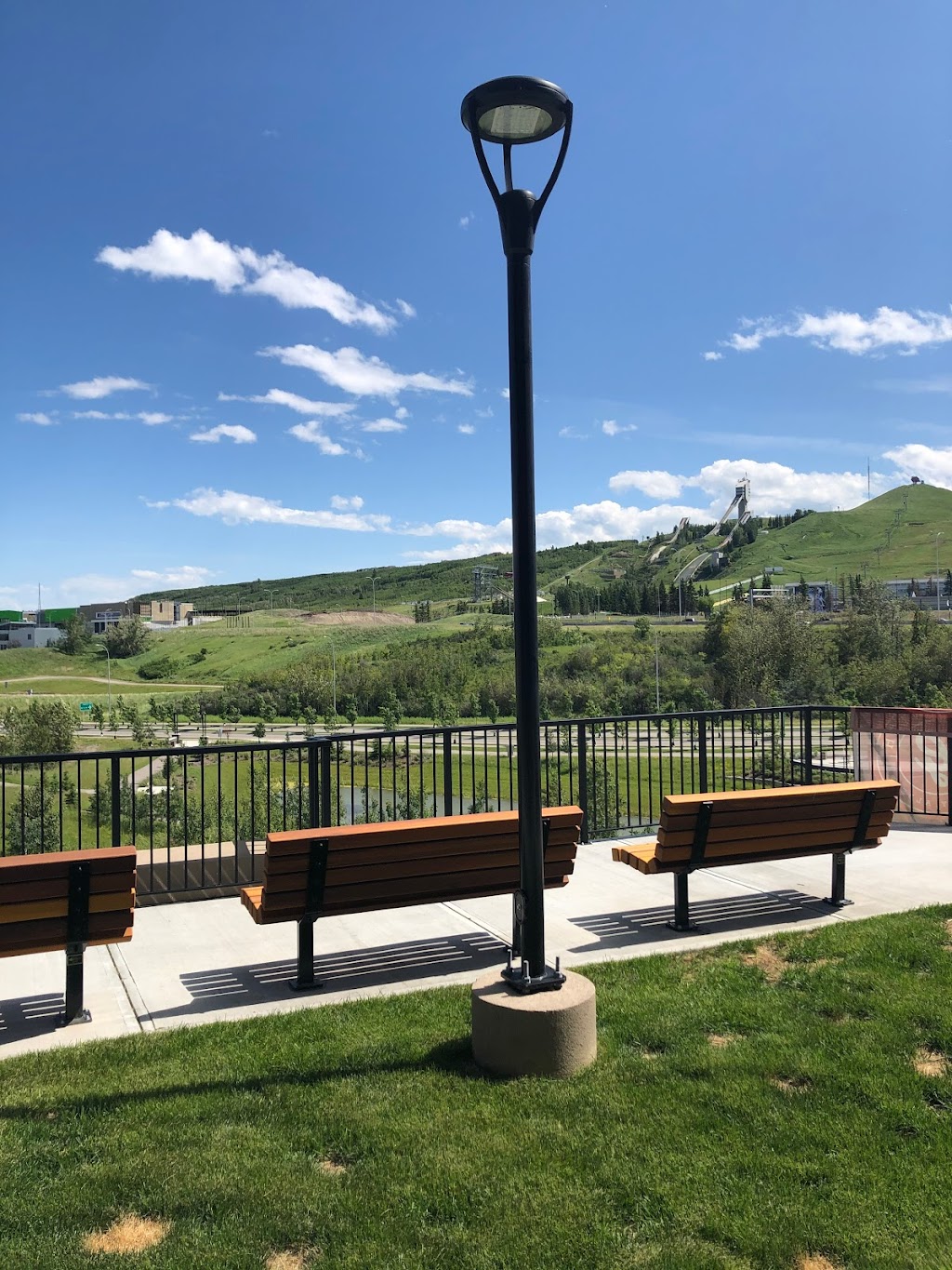 The Apollo at Greenwich | 80 Greenbriar Pl NW #1104, Calgary, AB T3B 5X4, Canada | Phone: (587) 288-0604
