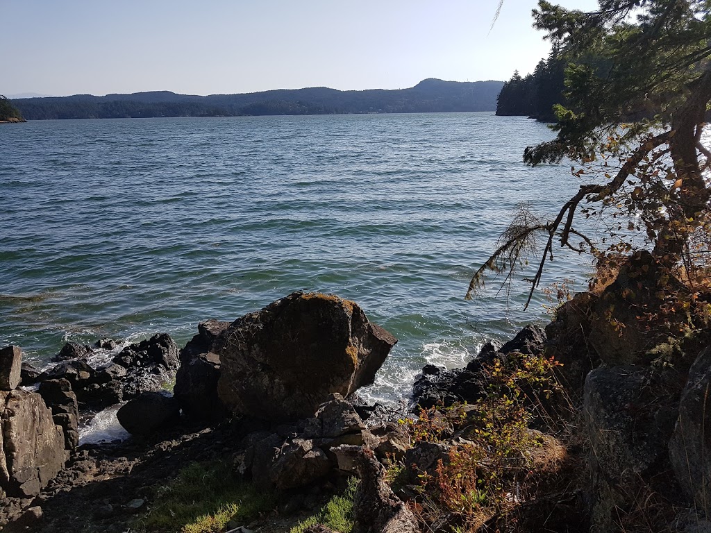 Arbutus Cove Guest House & Cot | 3018 Manzer Rd, Sooke, BC V9Z 0C9, Canada | Phone: (250) 642-6310