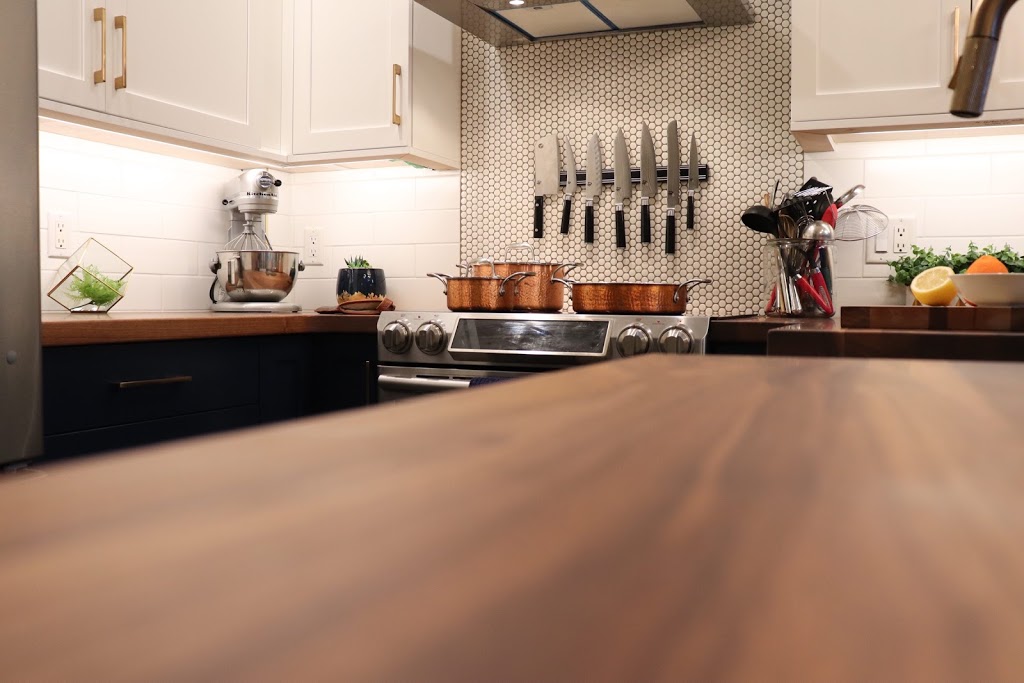 Silver Cedar Construction | 400 Sitkum Rd, Victoria, BC V9A 7G6, Canada | Phone: (250) 885-5488
