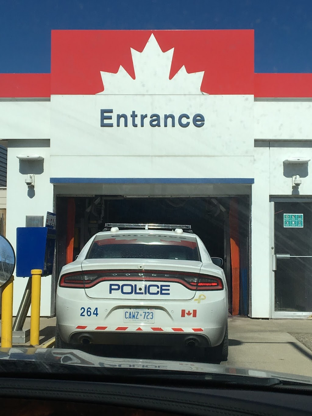 Petro-Canada & Car Wash | 2125 Dundas St W, Mississauga, ON L5K 2E2, Canada | Phone: (905) 828-9475