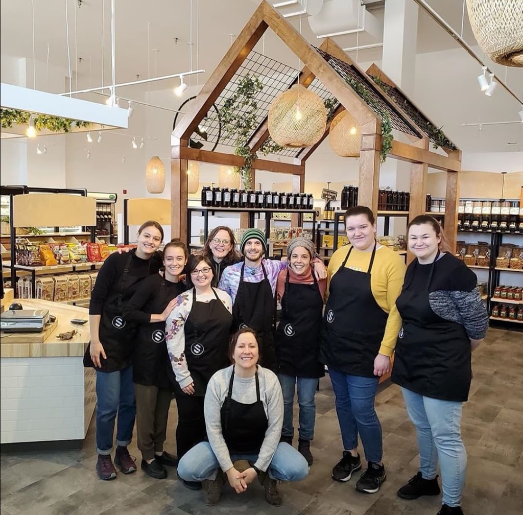 Le Silo Épicerie Bio-Vrac | 4756 Boul Bourque local 103, Sherbrooke, QC J1N 2A7, Canada | Phone: (819) 569-4220