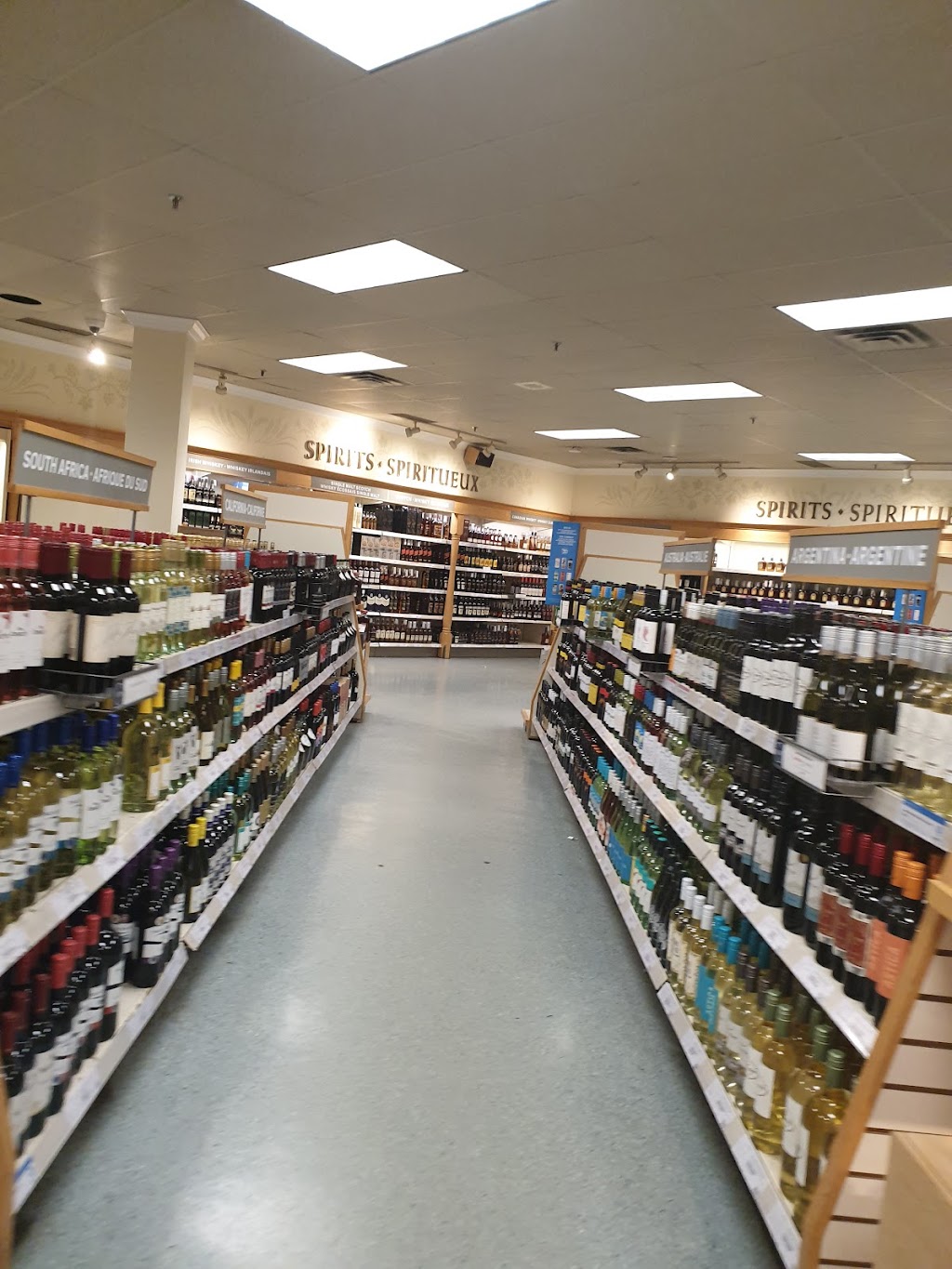 LCBO | Albion Mall, 1530 Albion Rd, Etobicoke, ON M9V 1B4, Canada | Phone: (416) 740-1857