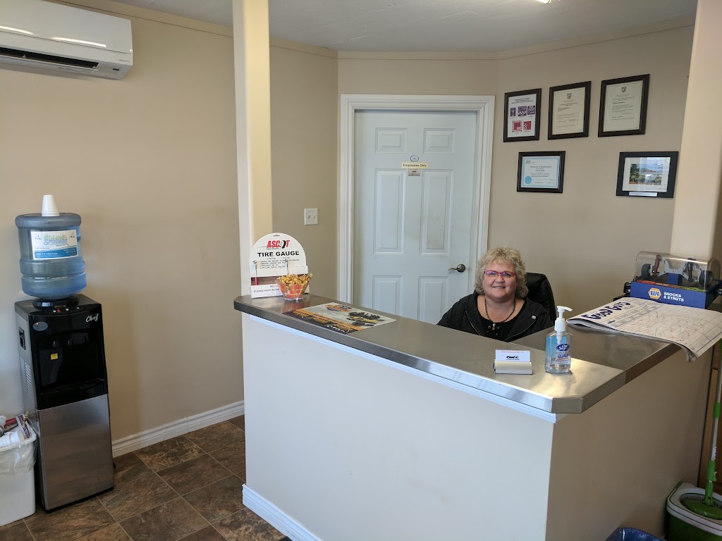 kens Auto | 20 Myrtle St, Stratford, PE C1B 2W2, Canada | Phone: (902) 367-4420