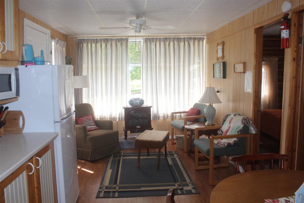 Fish Tale Cabins & Campground | 2597 Wolseley Bay Rd, Noëlville, ON P0M 2N0, Canada | Phone: (705) 898-3222