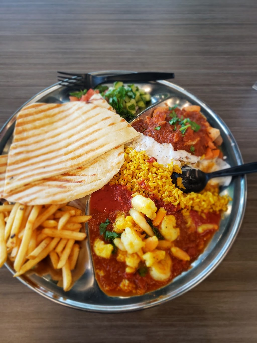 Chutneys Indian Grill | 4316 17 St NW, Edmonton, AB T6T 0C1, Canada | Phone: (780) 503-0123
