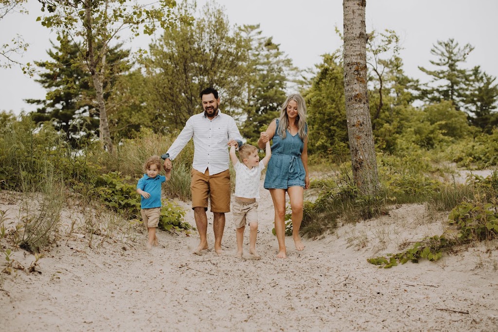 Lili Creative Design | 1 Evergreen Crescent, Wasaga Beach, ON L9Z 1B7, Canada | Phone: (780) 803-0023