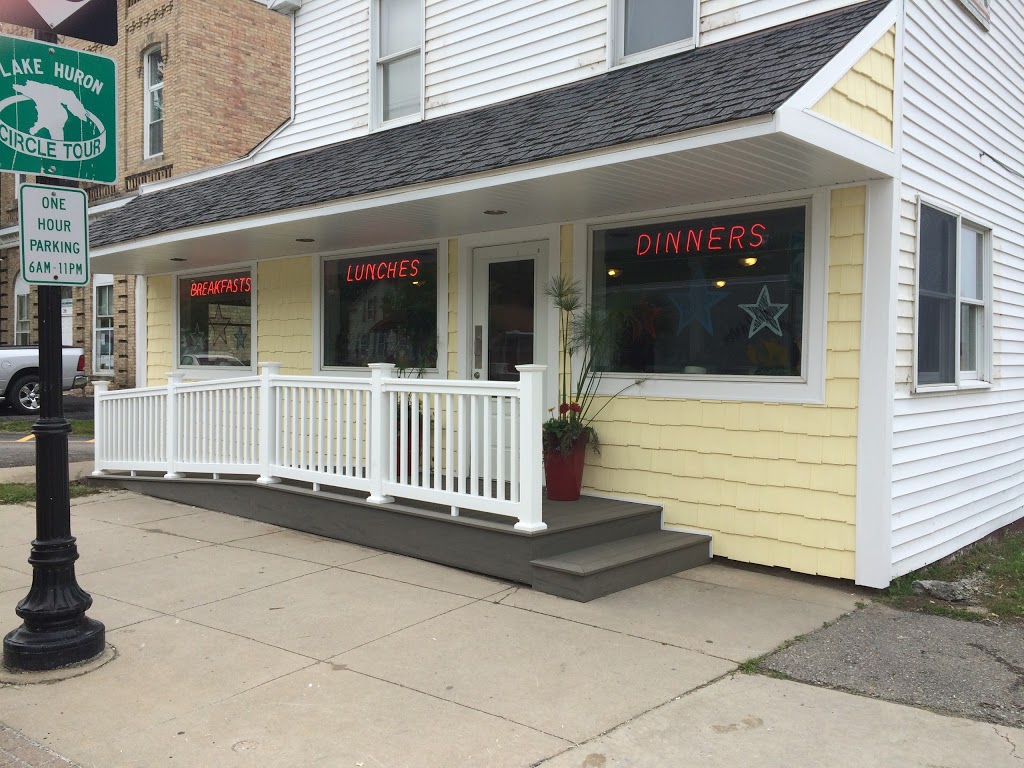 Marys Diner | 14 S Ridge St, Port Sanilac, MI 48469, USA | Phone: (810) 622-9377