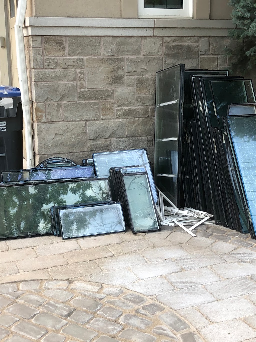 Western Wall Windows & Glazing | 2211 Sherobee Rd #2506, Mississauga, ON L5A 2H5, Canada | Phone: (647) 961-8637