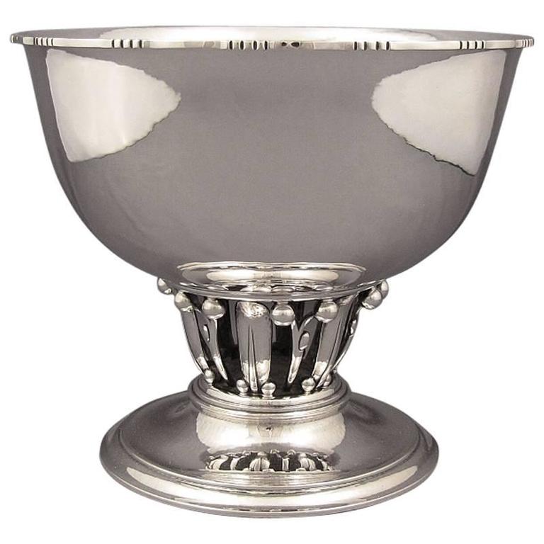 JH Tee Antiques Ltd | 1631 W 3rd Ave, Vancouver, BC V6J 1K1, Canada | Phone: (604) 261-0398