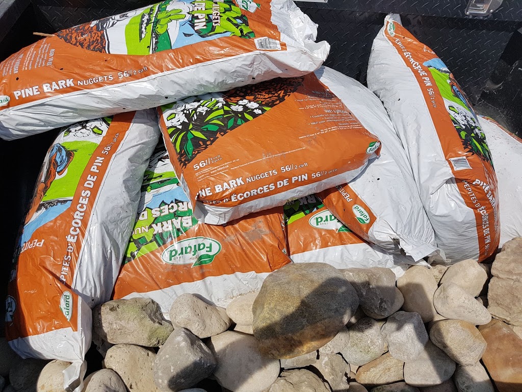 Caledonia Garden Centre | 652 ON-6, Caledonia, ON N3W 1M6, Canada | Phone: (905) 765-6639
