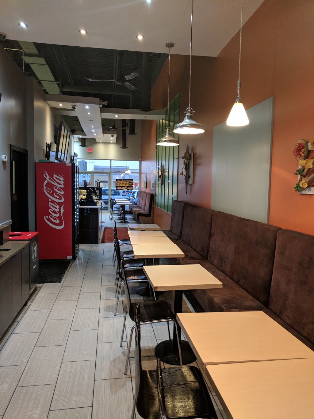 Zaky Grill and Broast | 1385 Baseline Rd #4, Ottawa, ON K2C 3G1, Canada | Phone: (613) 224-7774