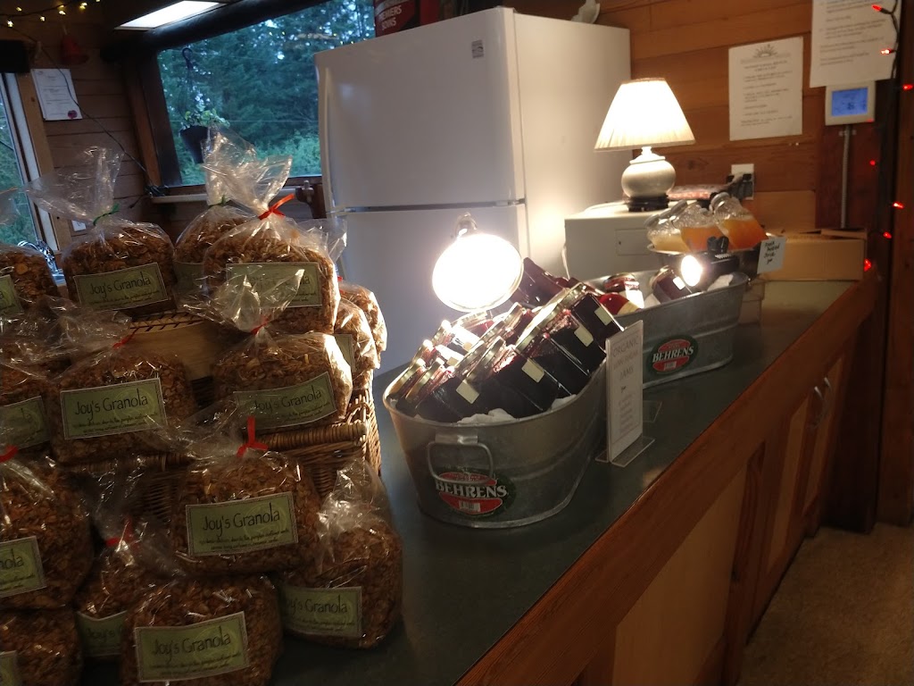 Cortes Market | 809 Sutil Point Rd, Mansons Landing, BC V0P 1K0, Canada | Phone: (250) 935-6626