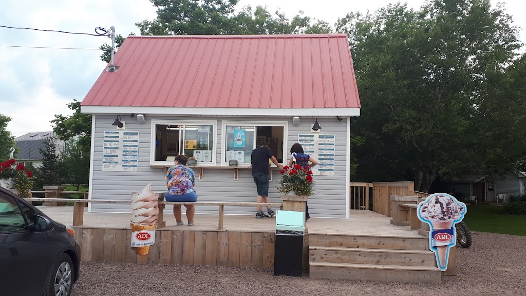 Somerset Ice Cream Bar | 2 Somerset St, Kinkora, PE C0B 1N0, Canada | Phone: (902) 887-3248