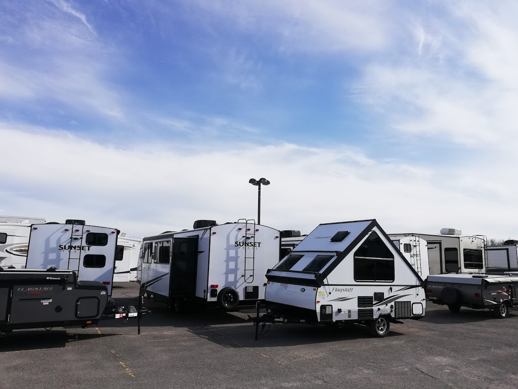 Camp Town RV | 1346 Bankfield Rd, Manotick, ON K4M 1A7, Canada | Phone: (613) 692-6667