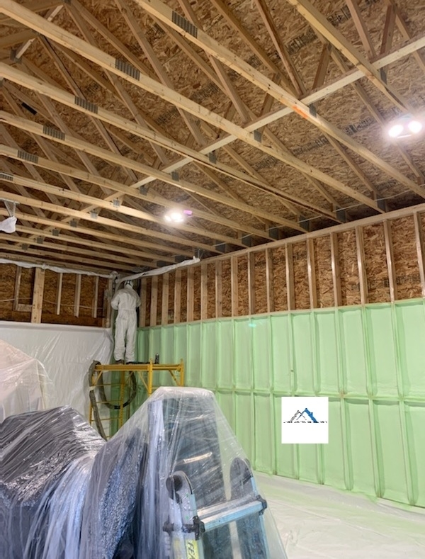 Cross Country Spray Foam Ltd | 733 N Link Rd, Ile des Chênes, MB R0A 0T1, Canada | Phone: (204) 781-1816