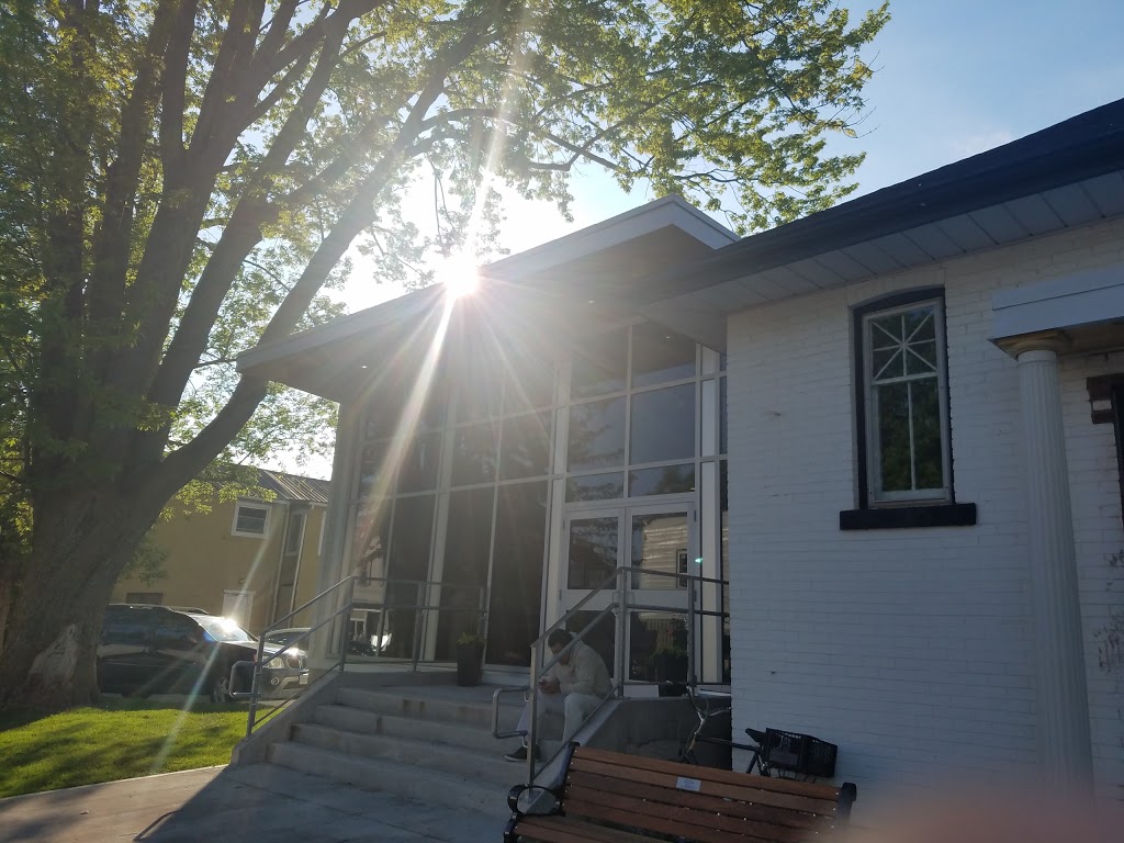 Pelham Public Library | 781 Canboro Rd, Fenwick, ON L0S 1C0, Canada | Phone: (905) 892-5226