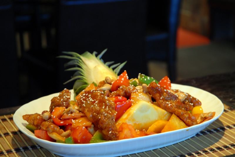 Restaurant Rouge | 6000 Boulevard Rome #60, Brossard, QC J4Y 0B6, Canada | Phone: (450) 676-8886