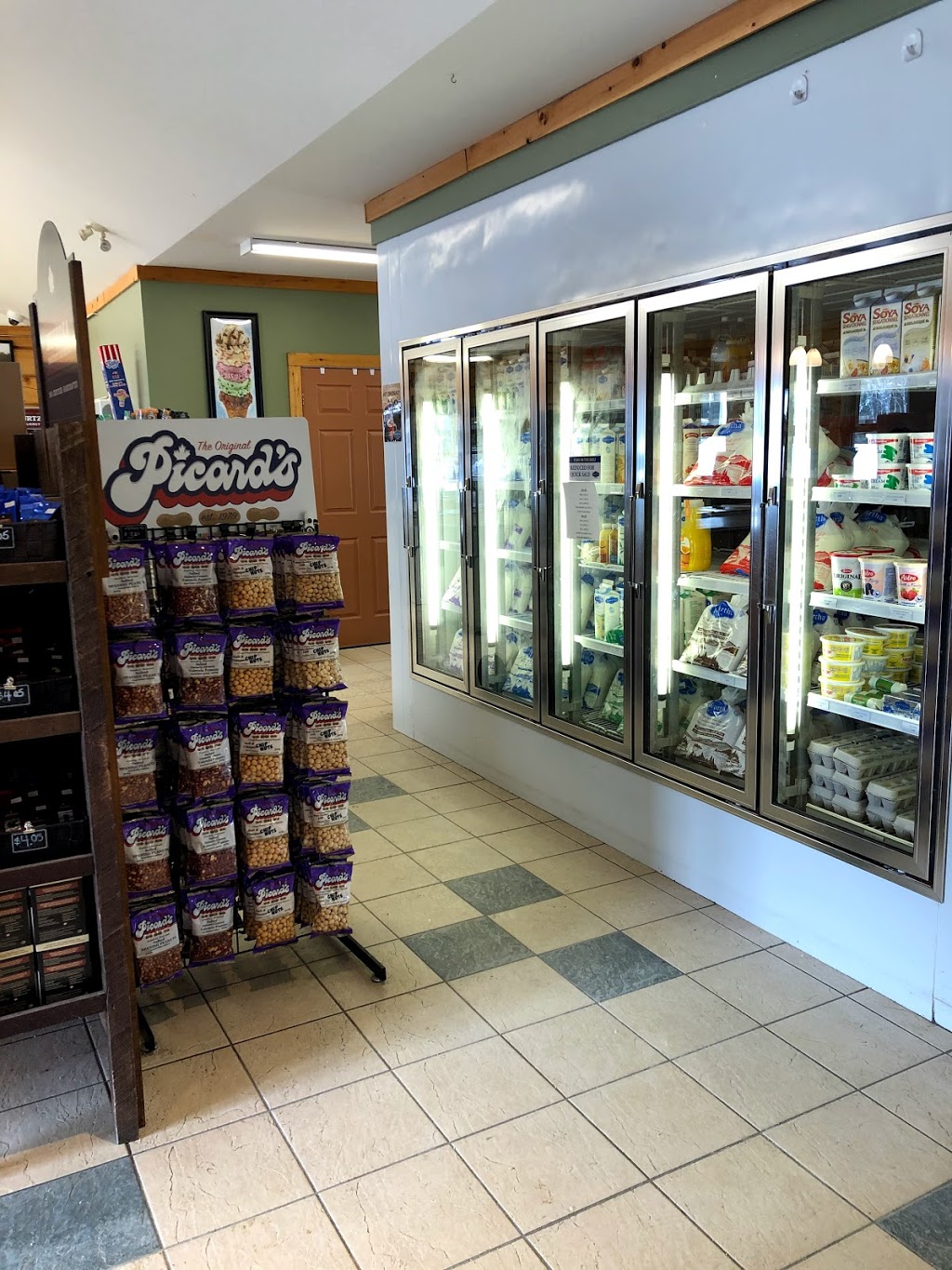 Kawartha Dairy Huntsville | 178 ON-60, Huntsville, ON P1H 1G2, Canada | Phone: (705) 788-0871