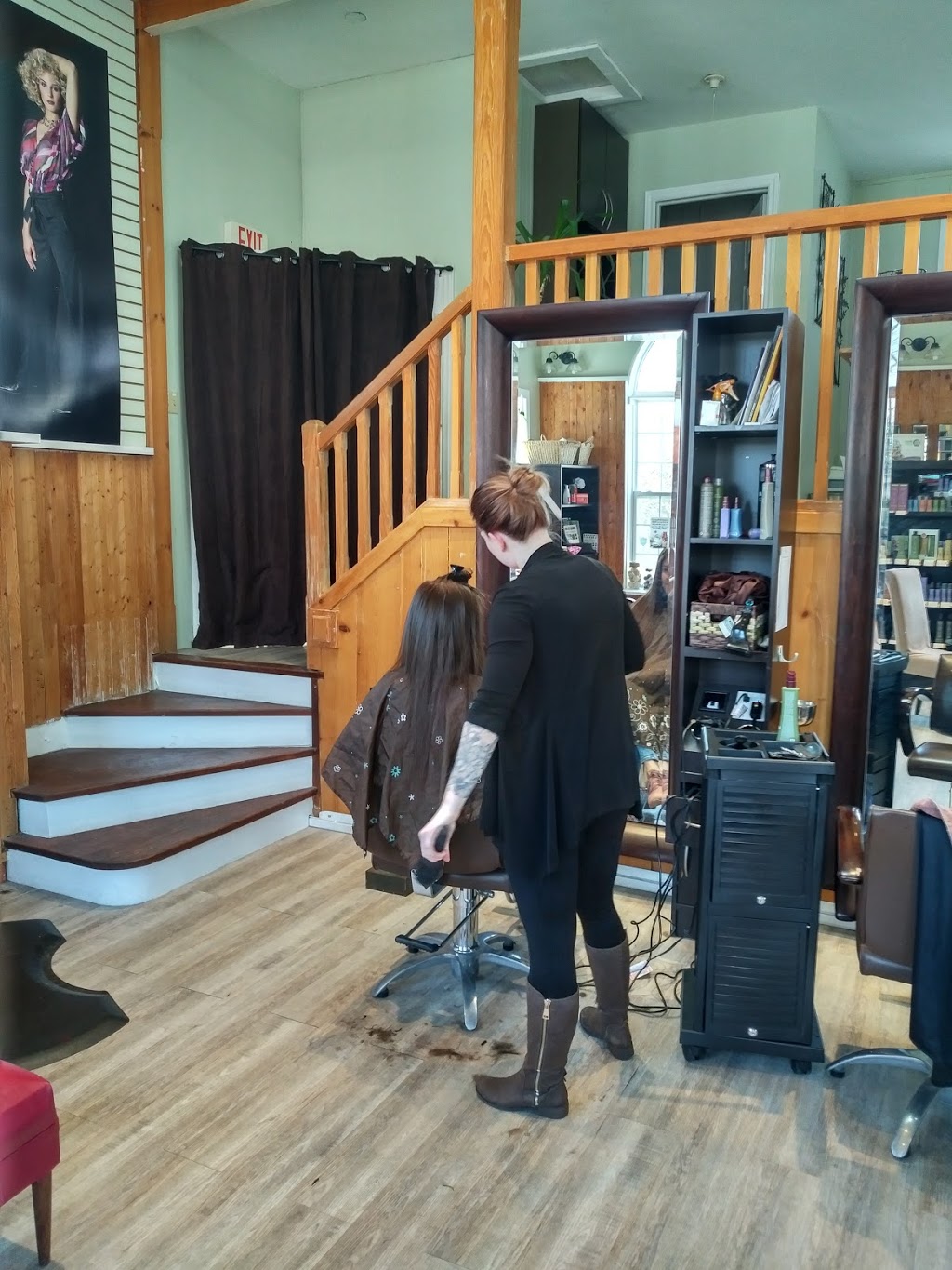 Hybrid Hair and Detox Spa | 9 Cedar St W, St. Jacobs, ON N0B 2N0, Canada | Phone: (519) 886-8624