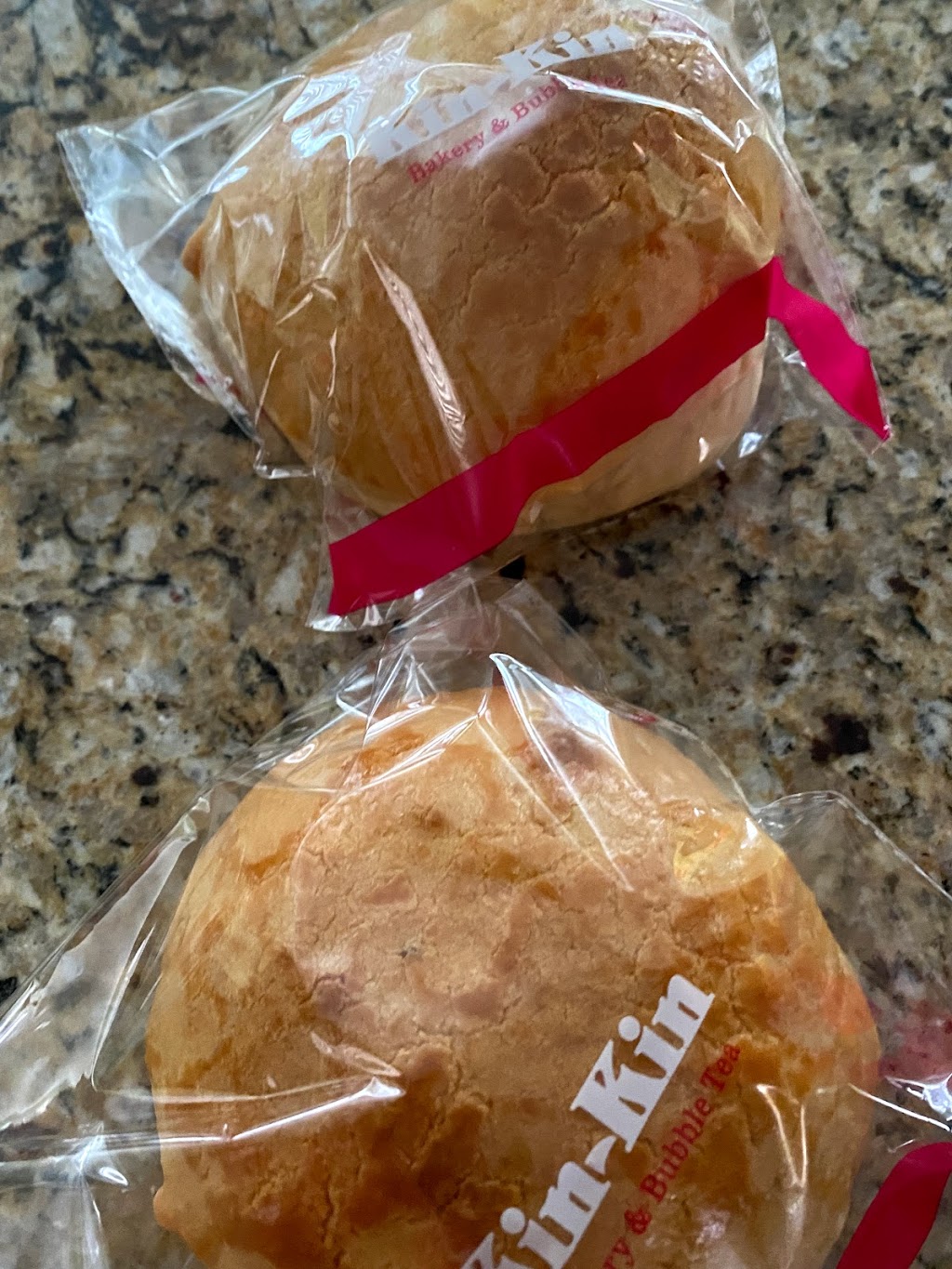 Kin Kin Bakery and Bubble Tea | 499 Main St S, Brampton, ON L6Y 1N7, Canada | Phone: (905) 456-1616