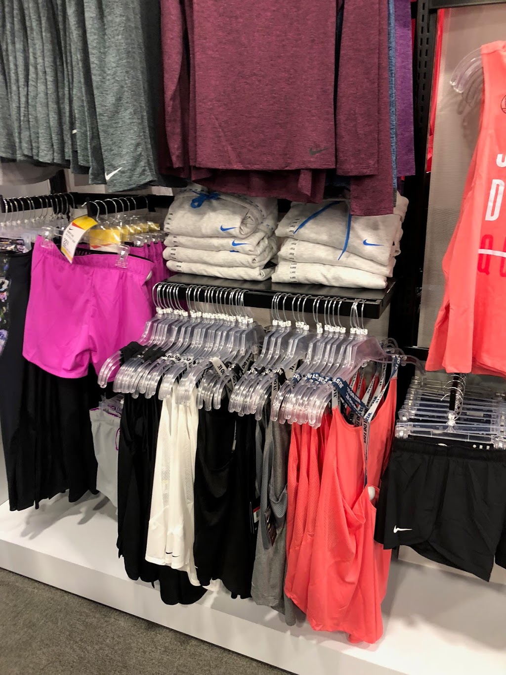 Sport Chek Tsawwassen Mills | 5000 Canoe Pass Way, Tsawassen First Nation, BC V4M 0B3, Canada | Phone: (604) 948-1172